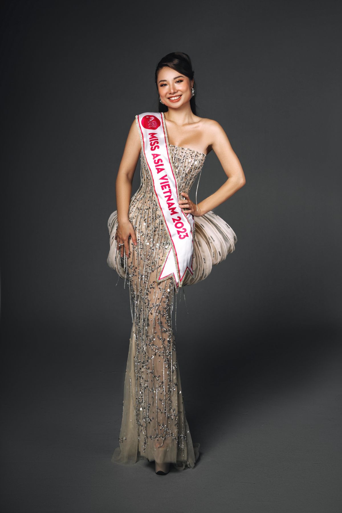Kim Trang sẽ đại diện Việt Nam đi thi Miss Asia 2023 1 Kim Trang sẽ đại diện Việt Nam đi thi Miss Asia 2023 tại Ấn Độ