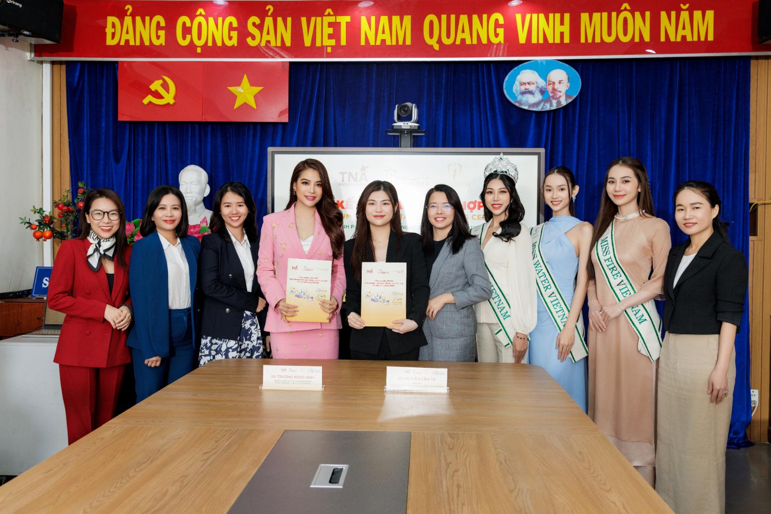 Trương Ngọc Ánh 5 Miss Earth 2023 đồng hành cùng Tuần lễ Du lịch TP. Hồ Chí Minh