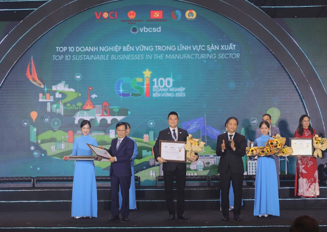 Hình 1 Greenfeed tiếp tục được vinh danh “Top 100 doanh nghiệp bền vững Việt Nam” 2023