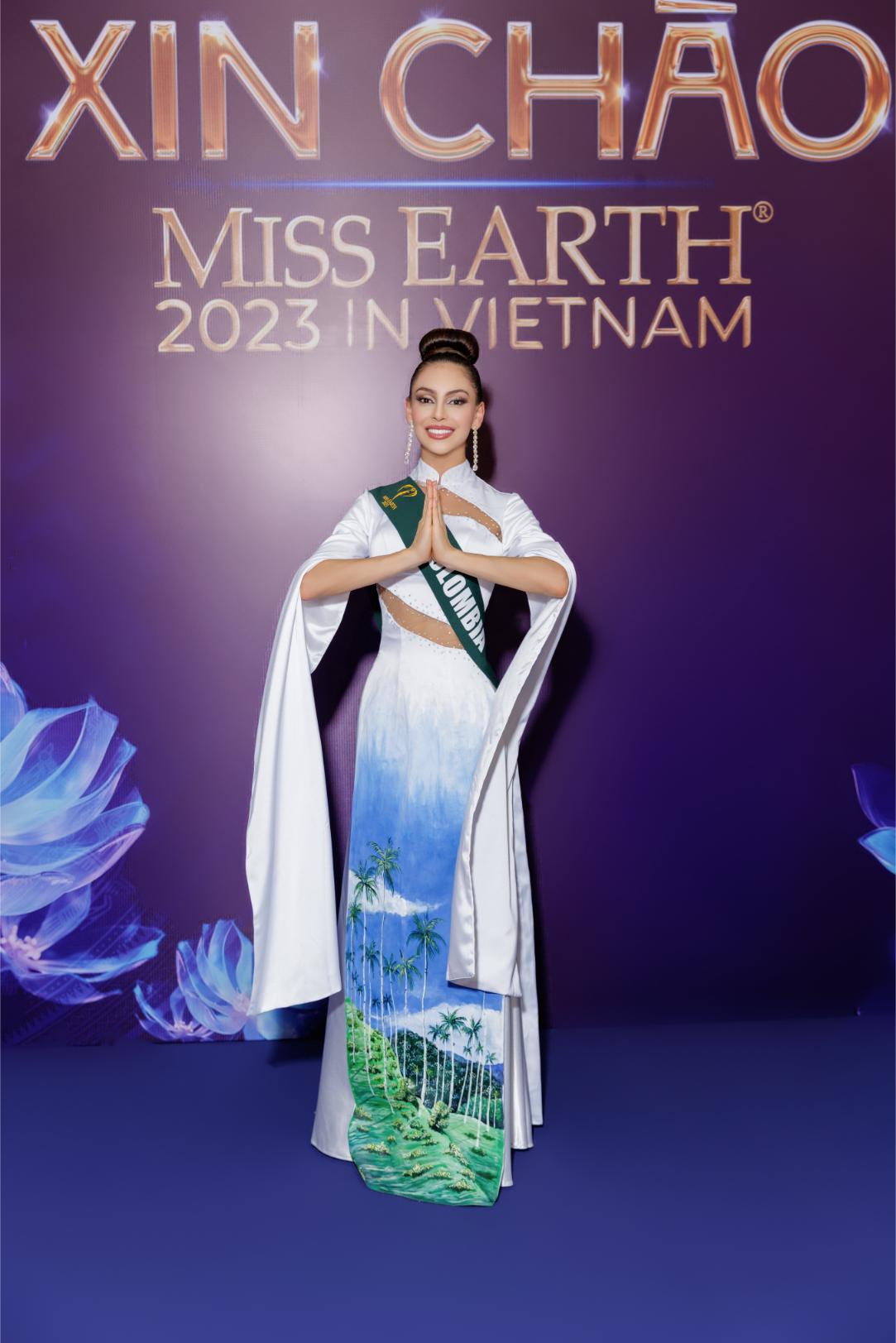 Miss Earth 6 90 thí sinh Miss Earth 2023 hội ngộ, lộng lẫy đọ sắc thảm xanh
