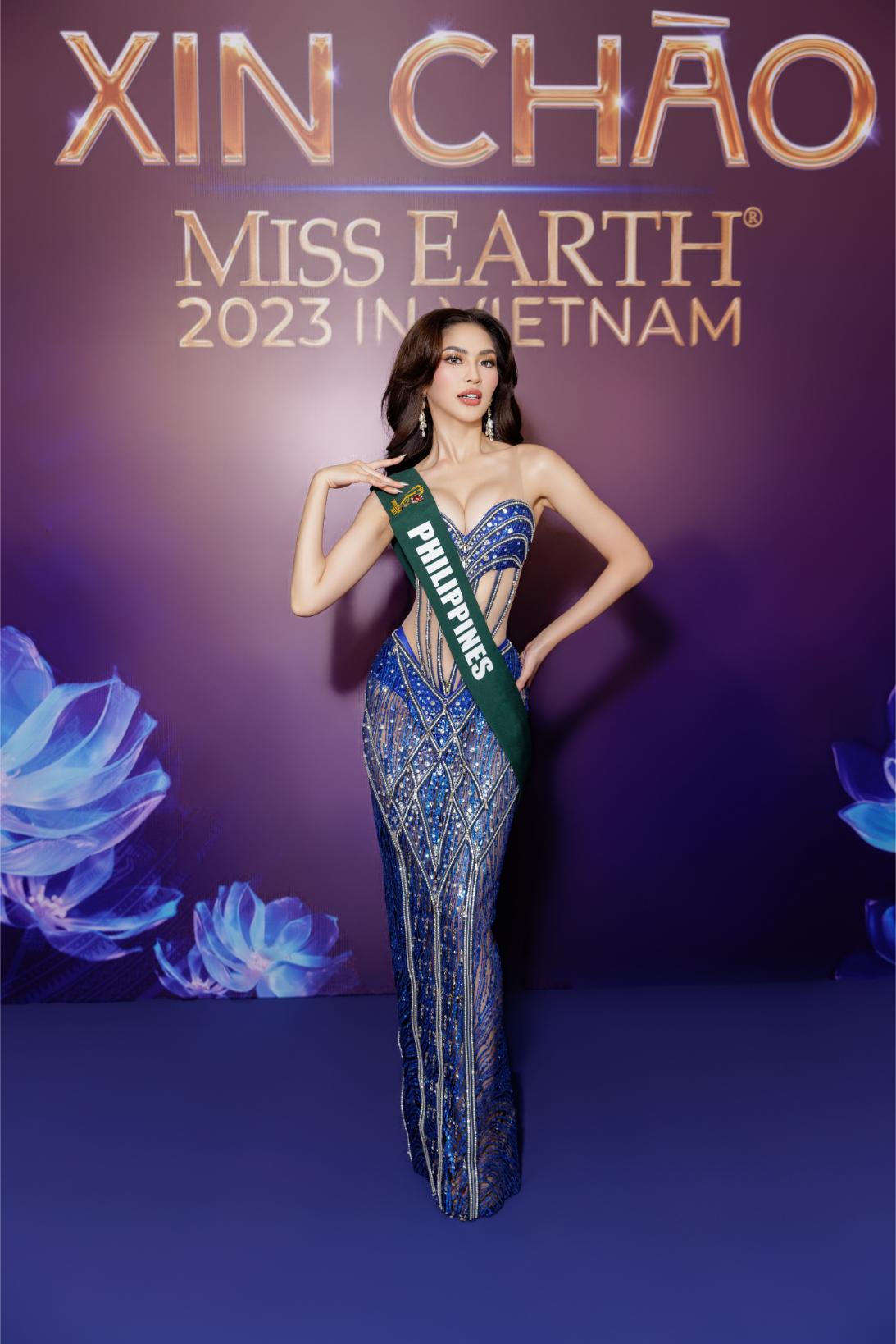 Miss Earth 9 90 thí sinh Miss Earth 2023 hội ngộ, lộng lẫy đọ sắc thảm xanh