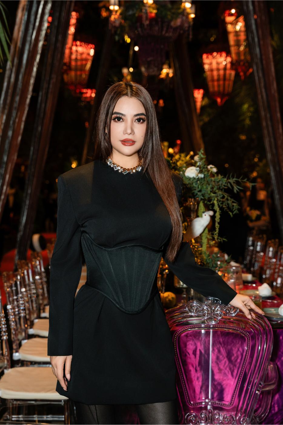 Ms Truong Ngoc Anh 1 Top 4 Miss Earth 2023 khoe nhan sắc đỉnh cao sau đăng quang