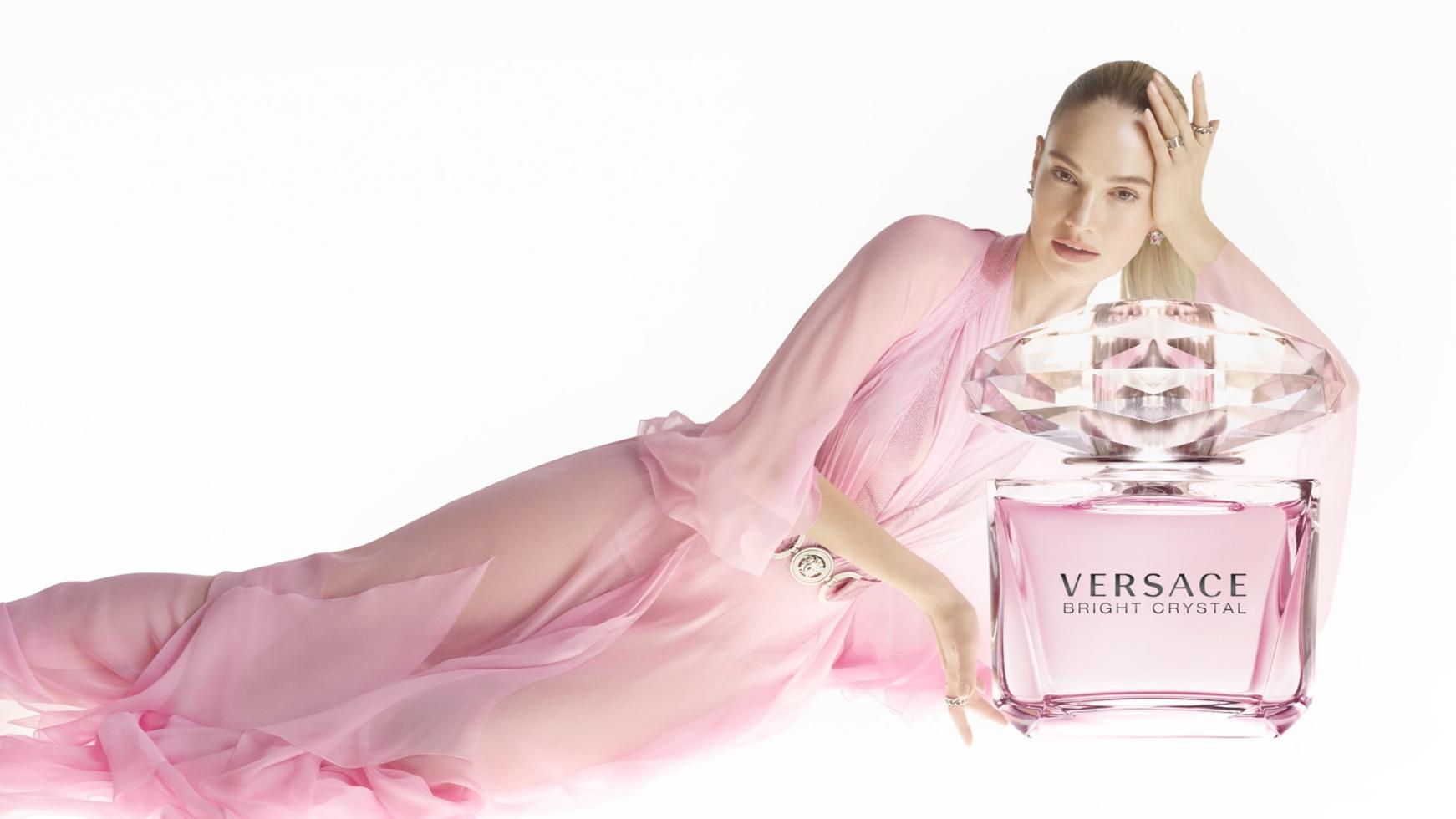 AH Perfumes 4 Versace Bright Crystal   Sự thanh lịch vĩnh cửu