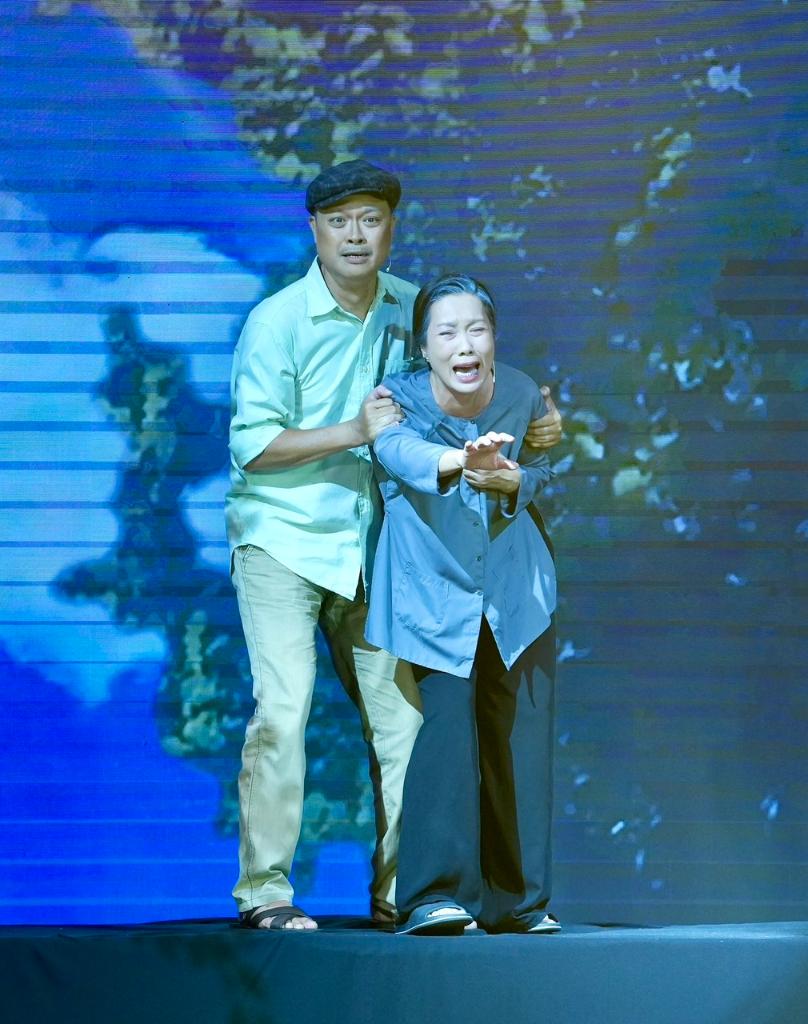 NSND Trịnh Kim Chi ấn tượng trong vai diễn Mẹ già trong ‘Khát vọng ngày mai’ 1 NSND Trịnh Kim Chi gây ấn tượng vai diễn Mẹ già trong ‘Khát vọng ngày mai’