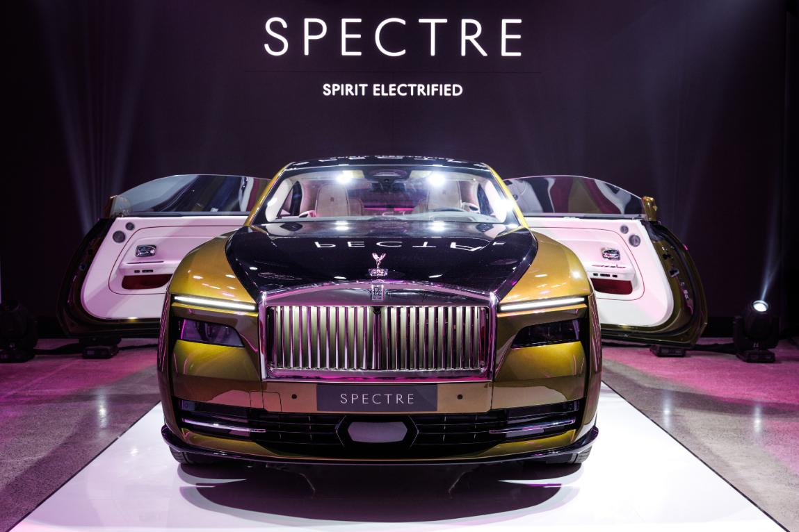 Rolls Royce Spectre 5 Rolls Royce trình làng mẫu xe thuần điện đầu tiên với giá khởi điểm 18 tỷ