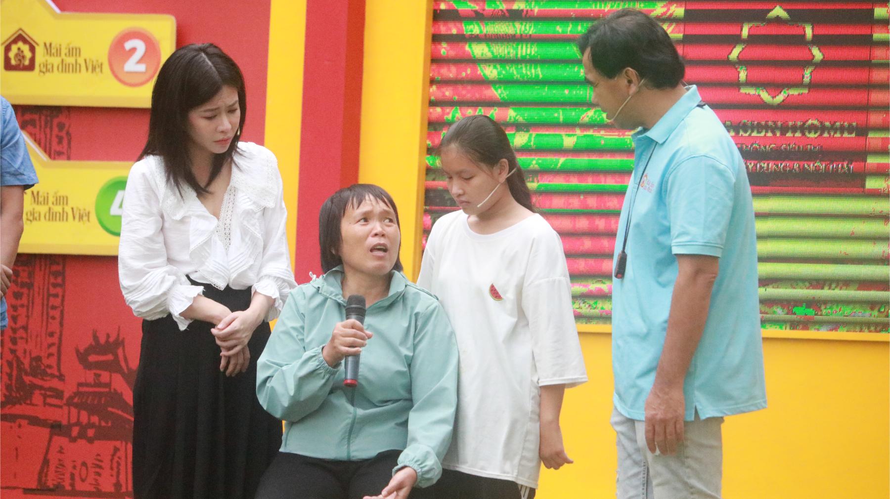 em Trần Thị Kim Lanh 2 NSND Hữu Quốc sáng tác cải lương hát tặng Mái ấm gia đình Việt