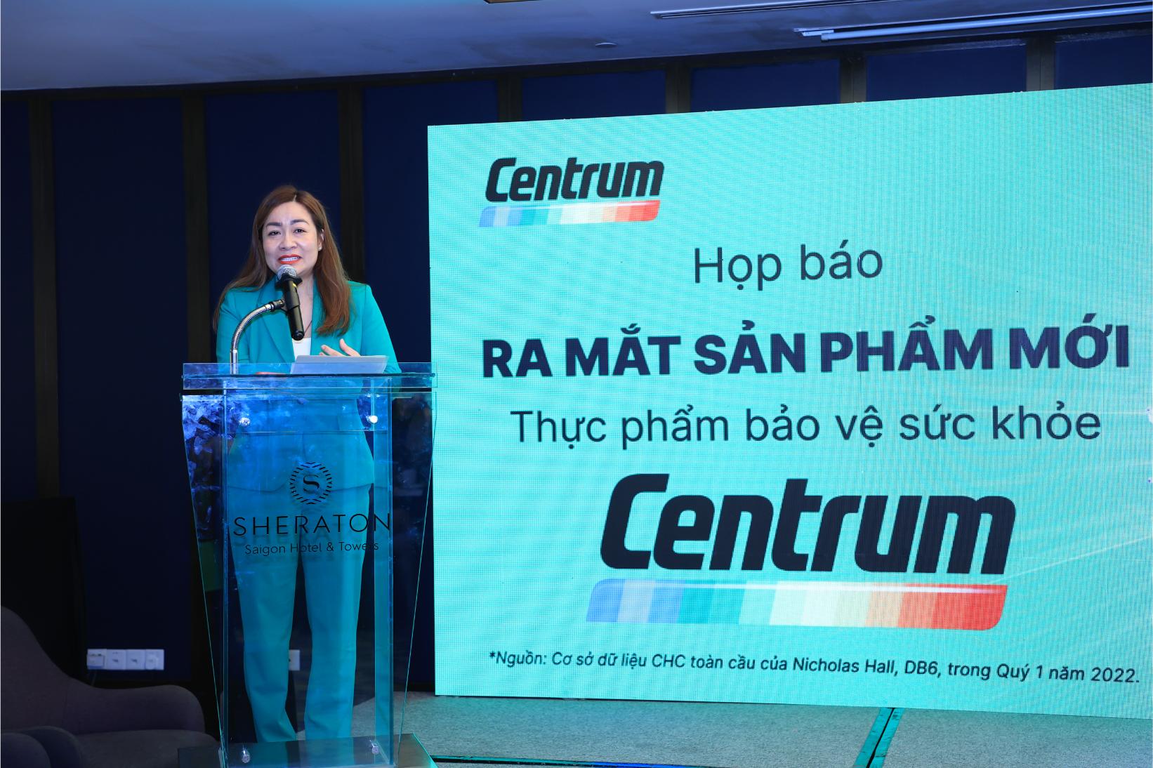 Bà Lê Thị Mai Linh Chủ tịch kiêm Tổng Giám đốc điều hành Haleon tại Việt Nam phát biểu tại sự kiện ra mắt Centrum sáng ngày 5.3.2024 Centrum – Thương hiệu Vitamin tổng hợp số 1 thế giới chính thức ra mắt tại Việt Nam 