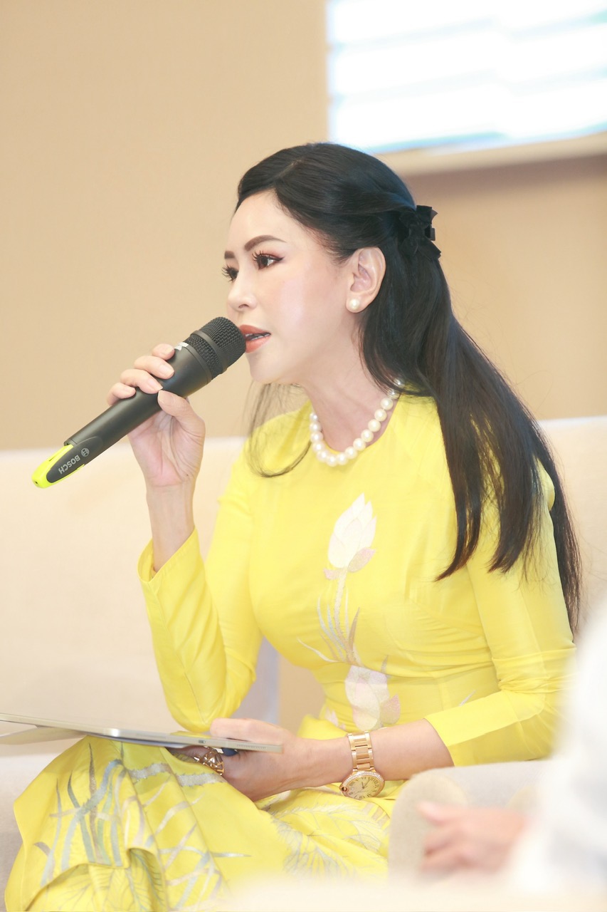 CEO IPPG phat bieu trong phan giao luu CEO IPPG tham gia rung chuông vì bình đẳng giới với UN women tại Việt Nam 