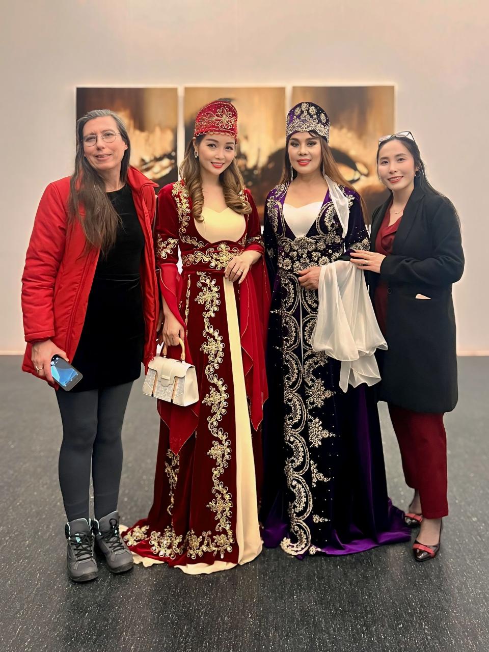 Mai Thu Huyền mặc trang phục truyền thống của Thổ Nhĩ Kỳ Mai Thu Huyền đưa Đóa hoa mong manh chinh chiến nhiều liên hoan phim quốc tế