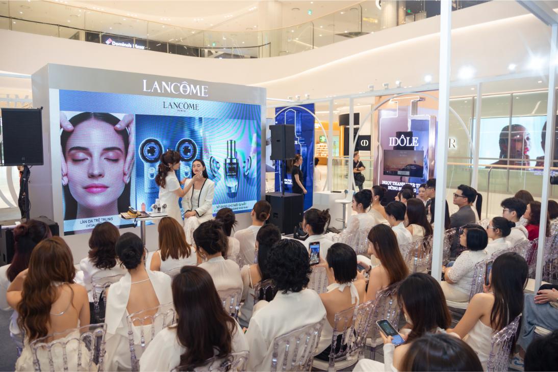 Lancôme 1 Lancôme tổ chức triển lãm về công nghệ làm đẹp Skin Screen