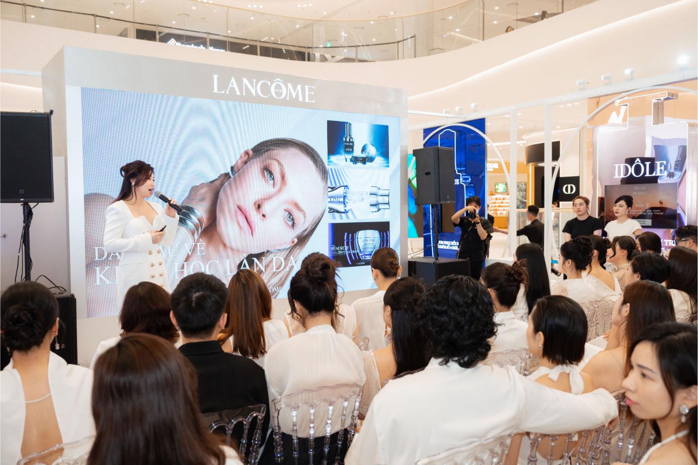 Lancôme 3 Lancôme tổ chức triển lãm về công nghệ làm đẹp Skin Screen