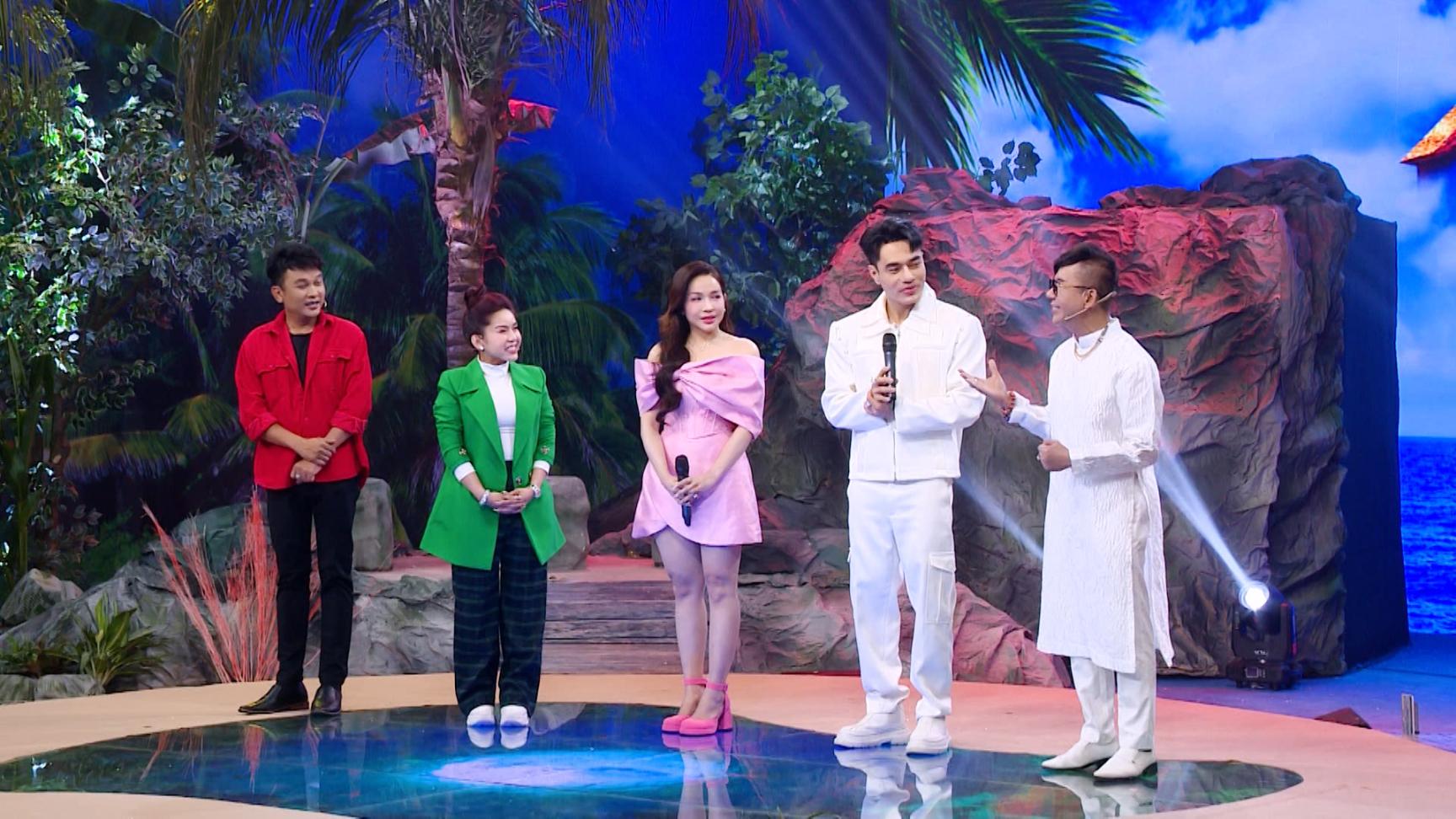 MC và 3 thủ lĩnh Bình Tinh khuyên Long Nhật không nên đeo nhiều hột xoàn khi chơi gameshow