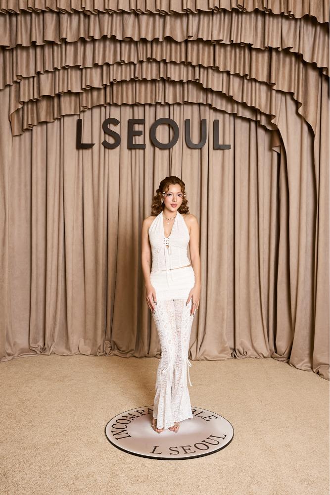 Tú Hảo Dàn sao đình đám quốc tế đổ bộ thảm đỏ show thời trang L SEOUL