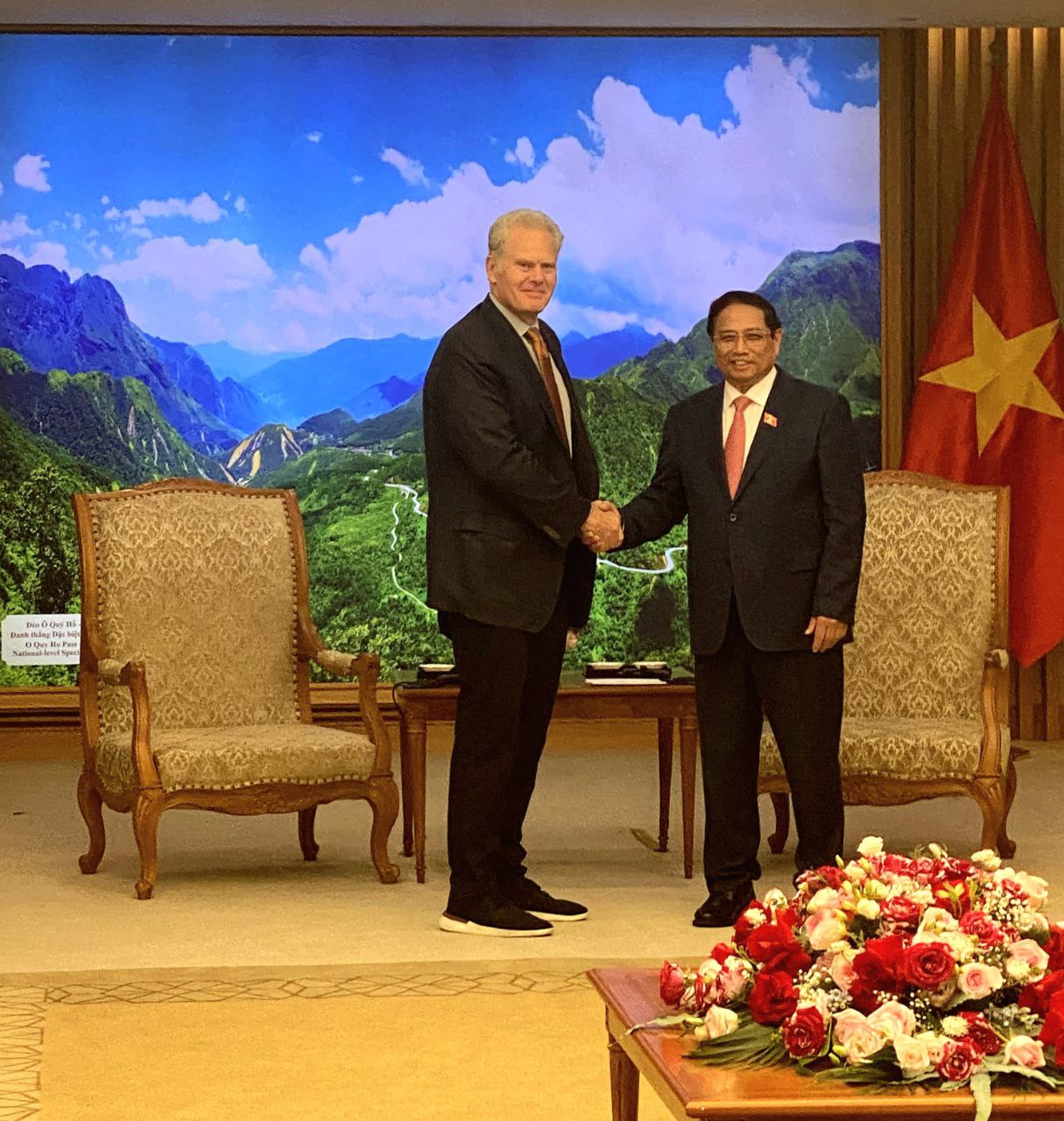 FedEx meeting with VN PM FedEx tiếp tục khẳng định cam kết phát triển lâu dài tại Việt Nam