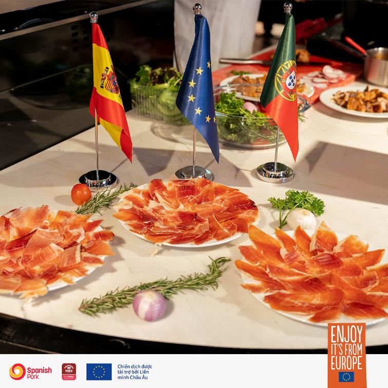 Montesano Jamon Serrano Sliced Khởi động tháng trải nghiệm với thịt heo châu Âu cùng Annam Gourmet