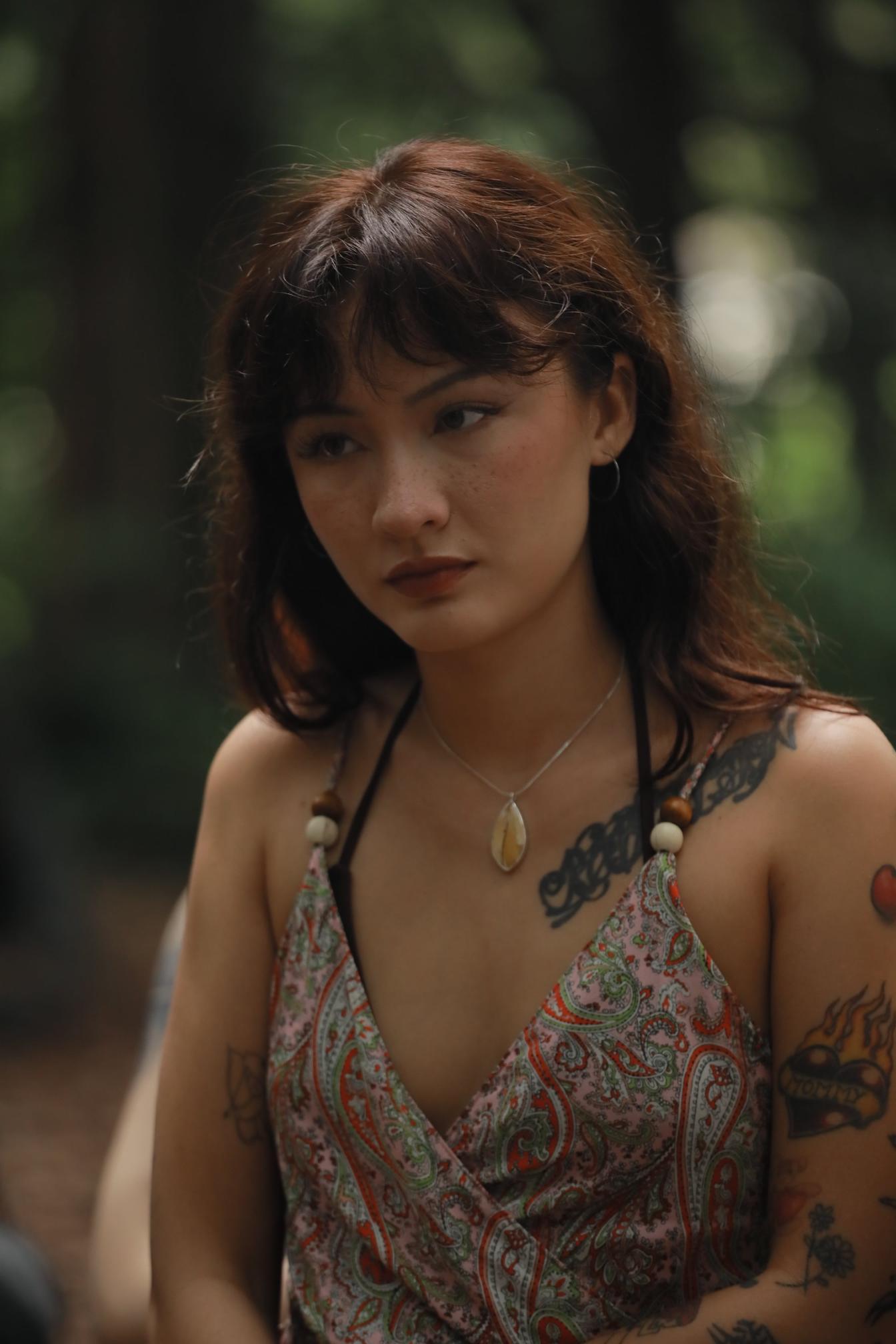 Phim Móng Vuốt của Đạo diễn Lê Thanh Sơn 4 Bông hồng lai Naomi hé lộ cảnh nóng với cây hài Quốc Khánh trong Móng Vuốt
