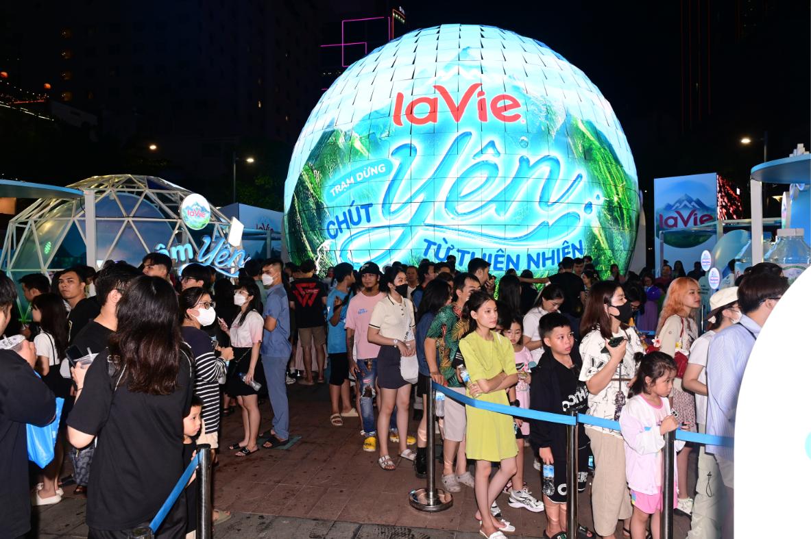 Trạm dừng thu hút hàng nghìn người tham dự La Vie mang Chút Yên Đa Giác Quan đến người trẻ