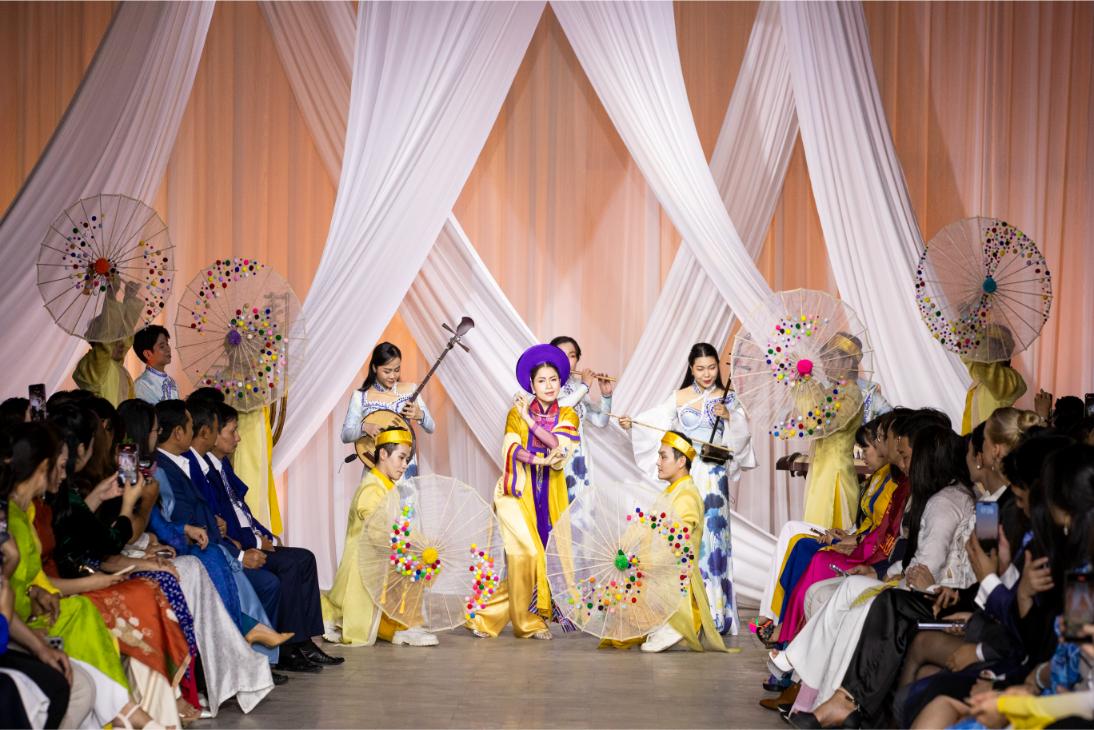 trải nghiệm văn hoá Việt 2 Best Of Vietnam Exhibition   Ao Dai Show: Trải nghiệm văn hoá Việt giữa đại ngàn cao nguyên