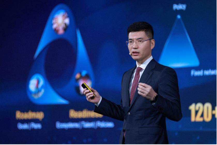 Ông Leo Chen Phó Chủ tịch Cấp cao Chủ tịch Kinh doanh Doanh nghiệp của Huawei Huawei ra mắt chuỗi giải pháp chuyển đổi số thông minh công nghiệp