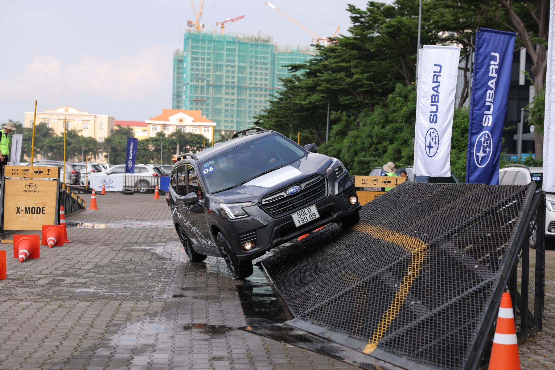 Subaru Hoạt động lái thử 2 Vietnam Motor Show 2024: Chinh phục khách hàng với nhiều màn trình diễn đặc sắc