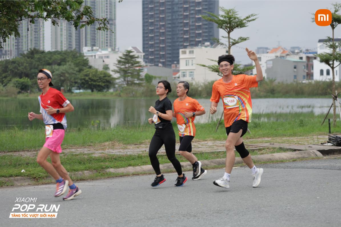 Xiaomi POP Run 2024 4 Xiaomi POP Run 2024 và 17.000 chiếc Xiaomi Smart Band 9 được khách hàng đón nhận 