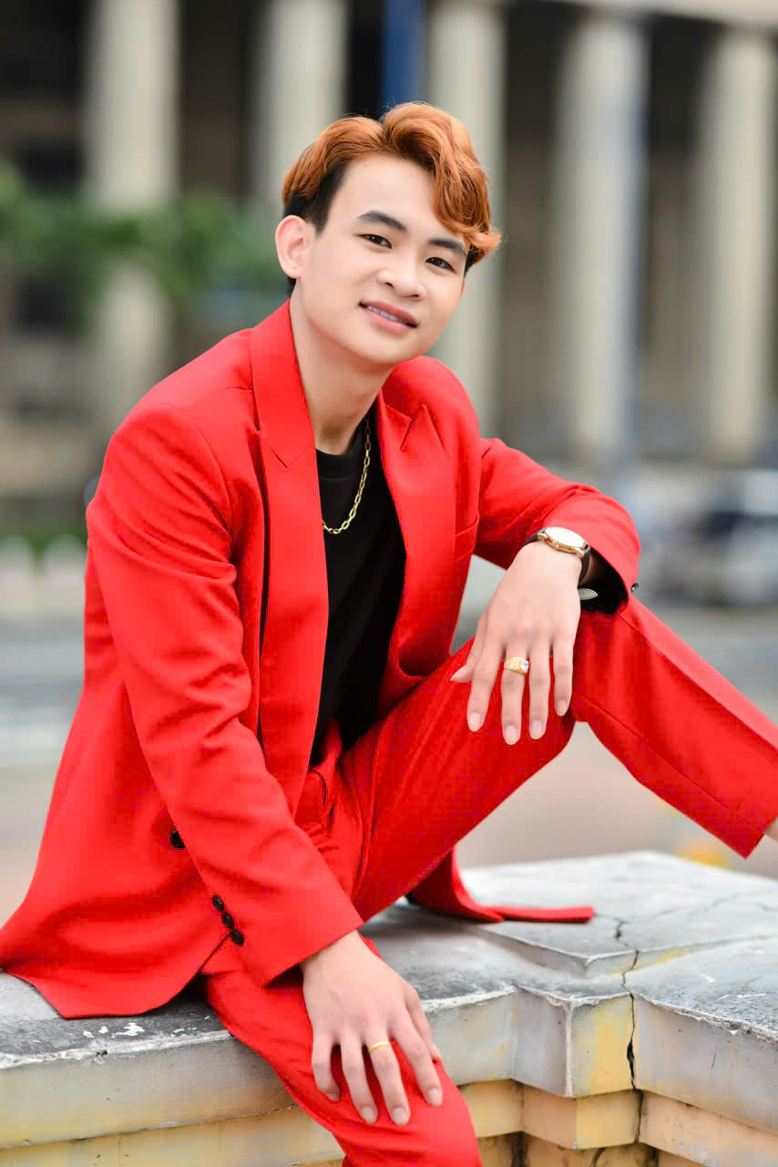 nguyen quoc linh6 Quán quân tuyệt đỉnh song ca nhí 2019 gây xúc động khi hát Nhớ Quê