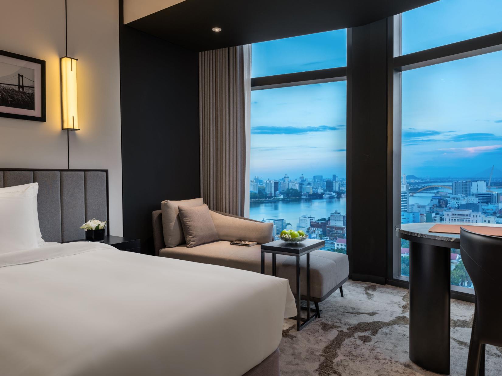 Crowne Plaza Danang City Centre Deluxe Twin Khai trương Crowne Plaza Danang City Centre, IHG Hotels & Resorts tiếp tục mở rộng hoạt động tại Việt Nam