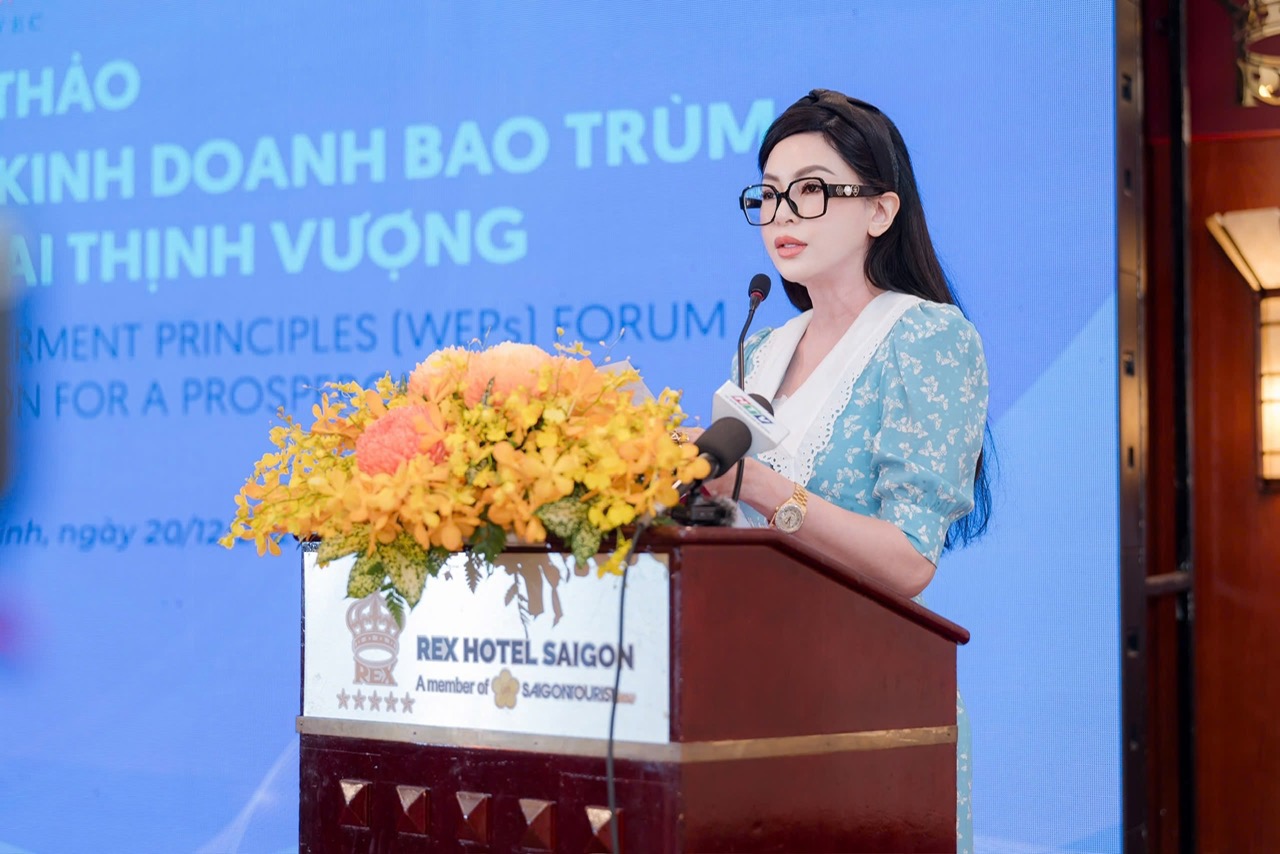 CEO Le Hong Thuy Tien phat bieu IPPG và CEO Lê Hồng Thủy Tiên: Tiên phong thúc đẩy bình đẳng giới trong kinh doanh