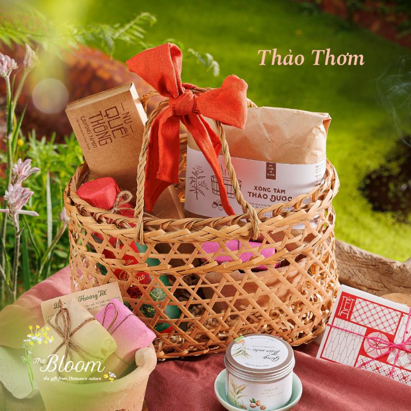 Thảo Thơm Đón Tết Ta với bộ quà tặng ‘Muôn Vị Quê Nhà’ từ The Bloom