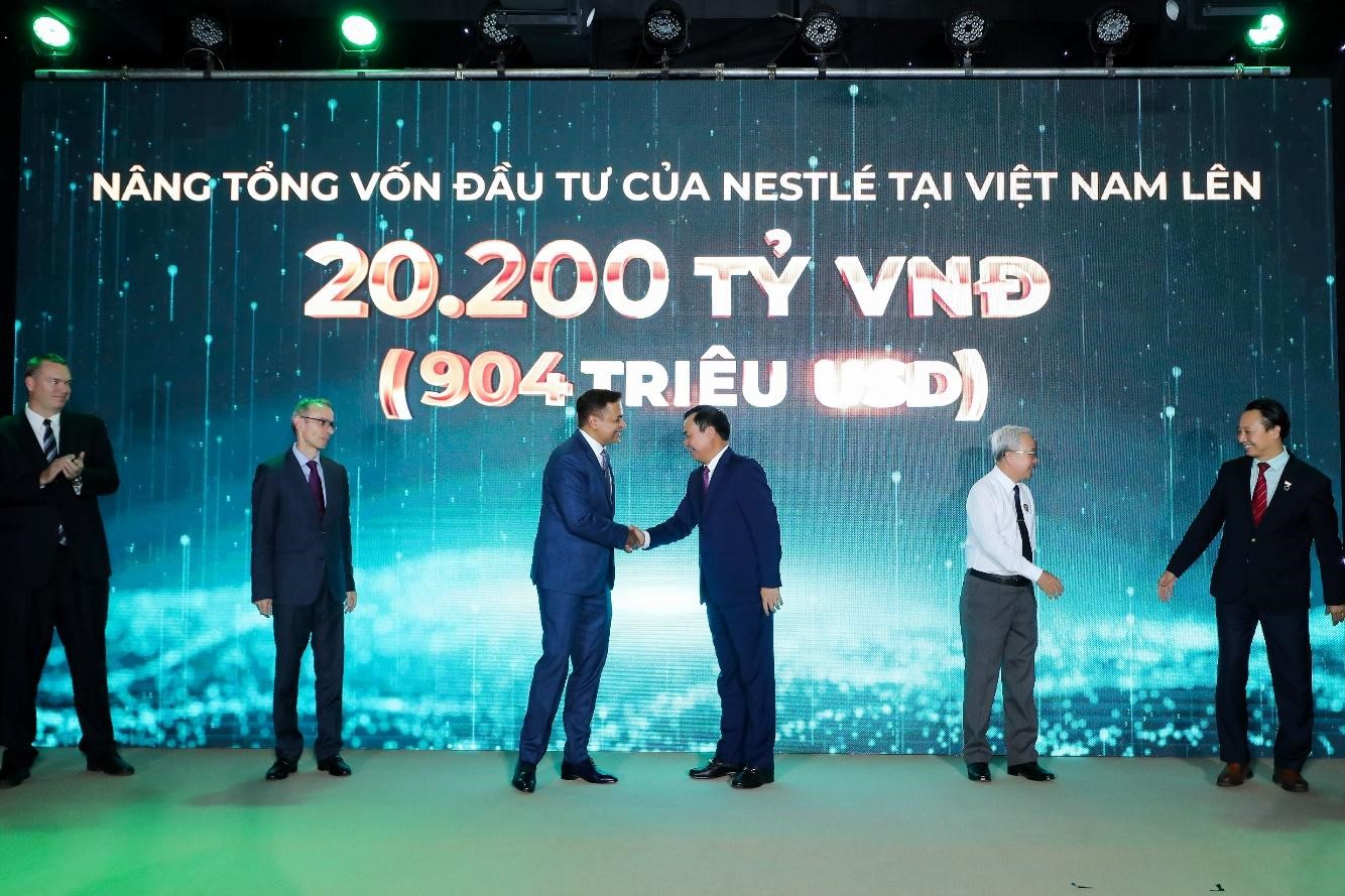 Nestlé Việt Nam kỷ niệm 30 năm thành lập, khẳng định niềm tin đối với thị trường Việt Nam Nestlé công bố mở rộng sản xuất khẳng định cam kết đầu tư dài hạn và đóng góp vào sự phát triển kinh tế xã hội bền vững tại Việt Nam Nestlé Việt Nam kỷ niệm 30 năm thành lập, khẳng định niềm tin đối với thị trường Việt Nam