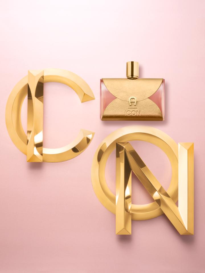 Aigner Icon EDP Khi mùi hương trở thành tuyên ngôn nữ tính nước hoa chính hãng 1 1 Aigner Icon EDP Khi mùi hương trở thành tuyên ngôn nữ tính