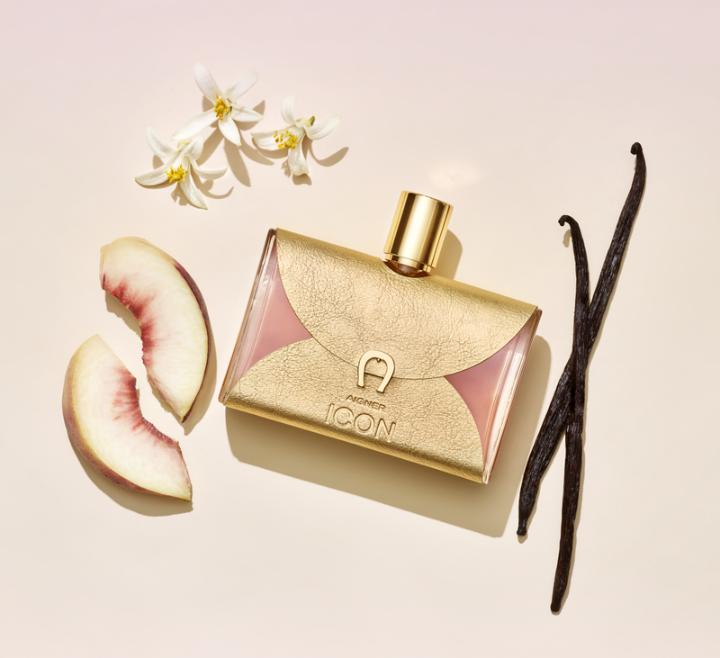 Aigner Icon EDP Khi mùi hương trở thành tuyên ngôn nữ tính nước hoa chính hãng 2 1 Aigner Icon EDP Khi mùi hương trở thành tuyên ngôn nữ tính