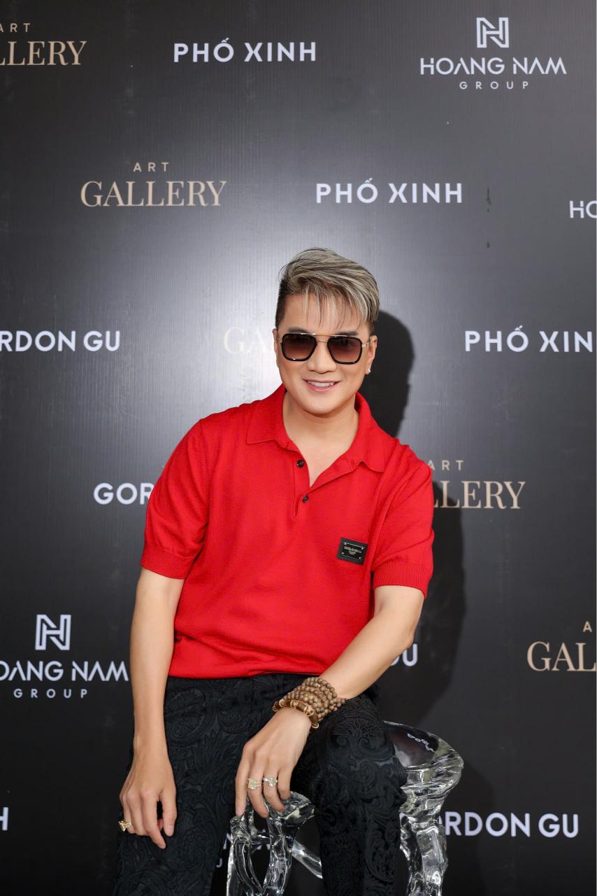 Mr Dam 2 1 “Art Meets Art” –  Triển lãm nghệ thuật & thiết kế của Hoàng Nam Group quy tụ dàn sao Việt
