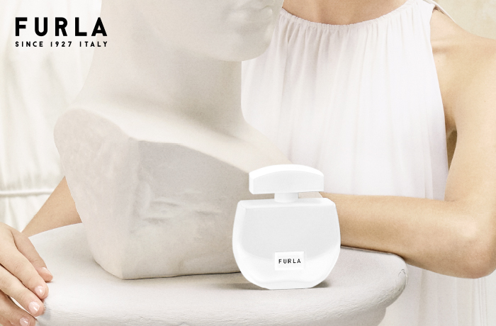Furla Pura Vẻ đẹp thanh khiết khơi dậy từ hương thơm 2 3 Furla Pura Vẻ đẹp thanh khiết khơi dậy từ hương thơm