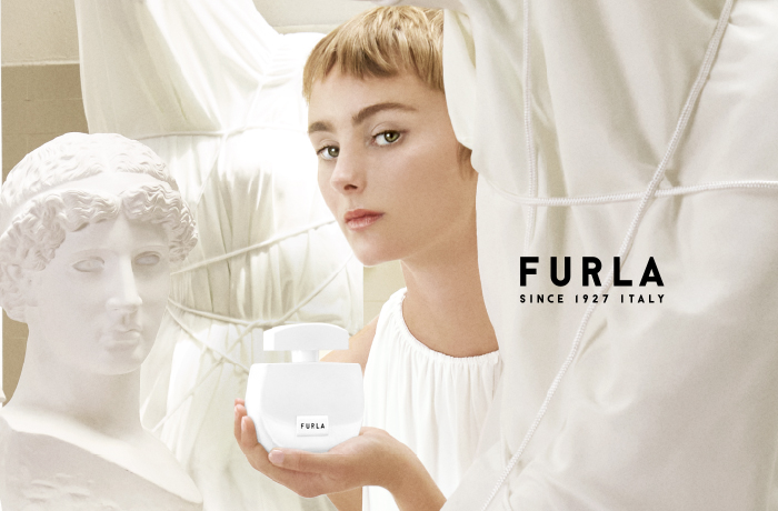 Furla Pura Vẻ đẹp thanh khiết khơi dậy từ hương thơm 4 4 Furla Pura Vẻ đẹp thanh khiết khơi dậy từ hương thơm