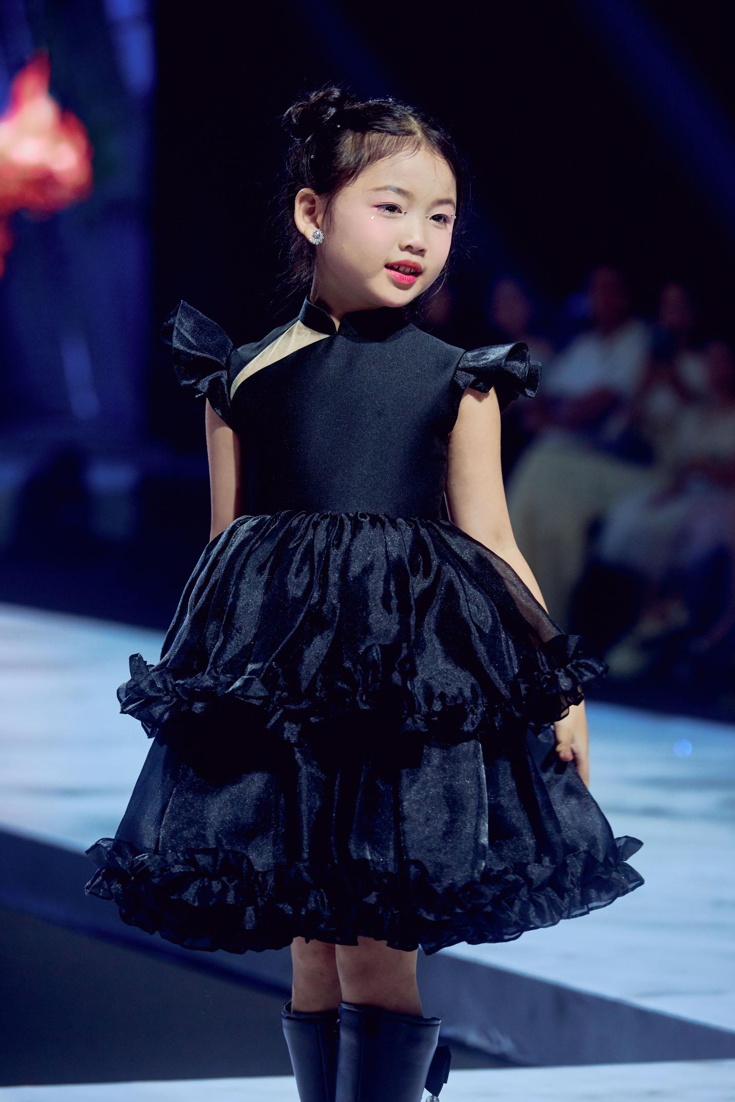 Em Mơ bộ sưu tập mới nhất từ Eunoia by AN 3 Eunoia by AN ra mắt BST Em Mơ tại Cosmo The Show 2025