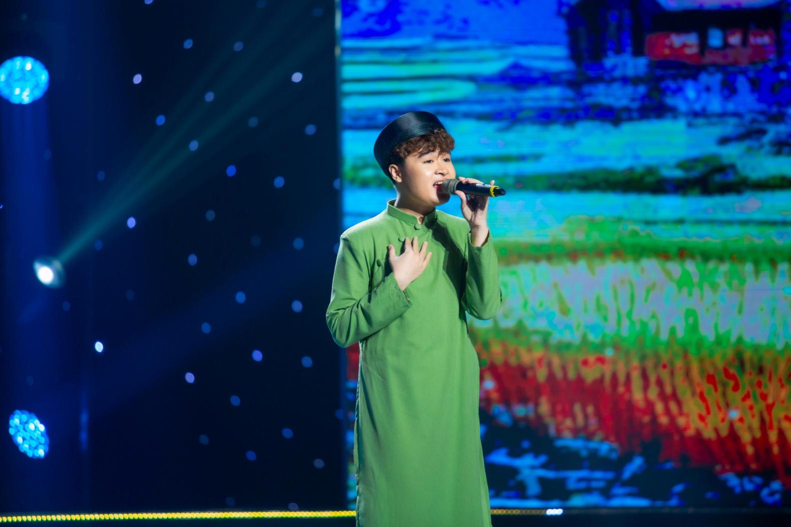 HÓA THÂN NGUYEN ANH GIAC MO TRUA 16 NSƯT Đại Nghĩa choáng ngợp trước thí sinh có giọng hát giống hệt cố danh ca Ngọc Lan