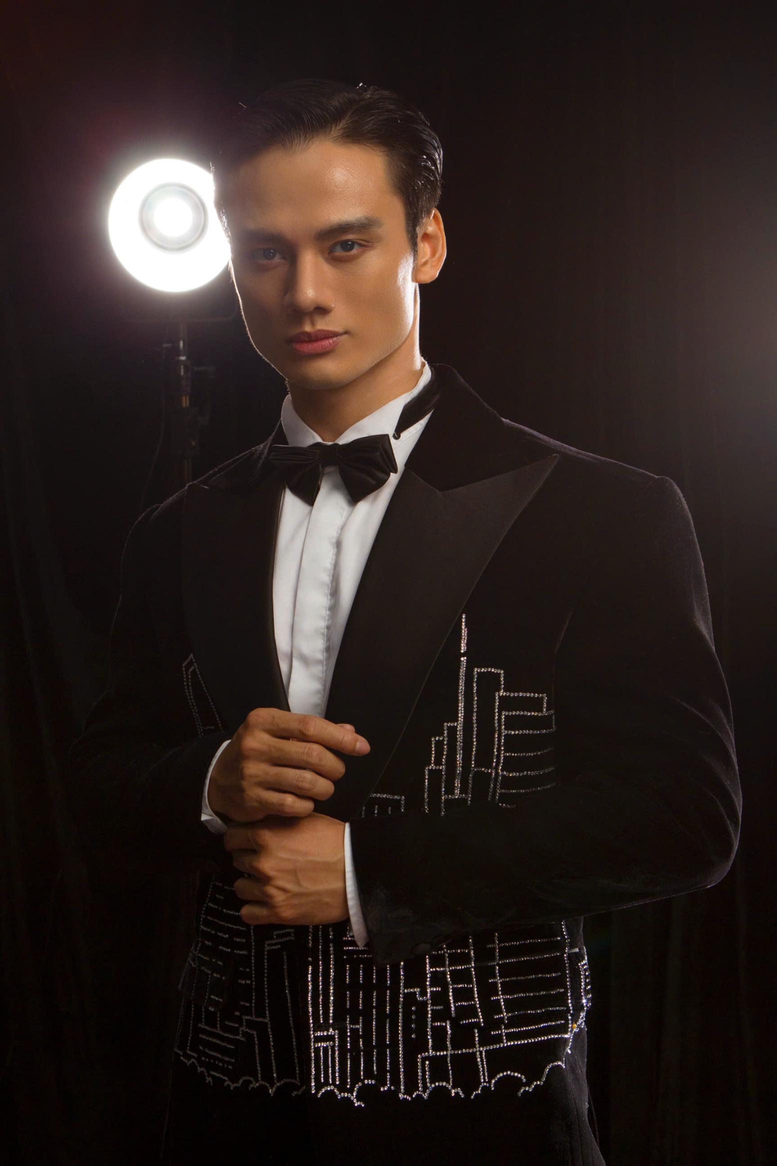 Minh Khắc và Kỳ Duyên 1.1 Minh Khắc và Kỳ Duyên tỏa sáng tại đêm bán kết Mister & Miss Supranational 2025