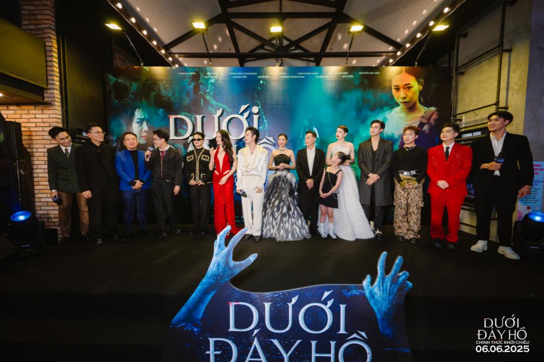 duoi day ho 6 Dàn Anh Trai Vượt Ngàn Chông Gai đổ bộ thảm đỏ Dưới Đáy Hồ