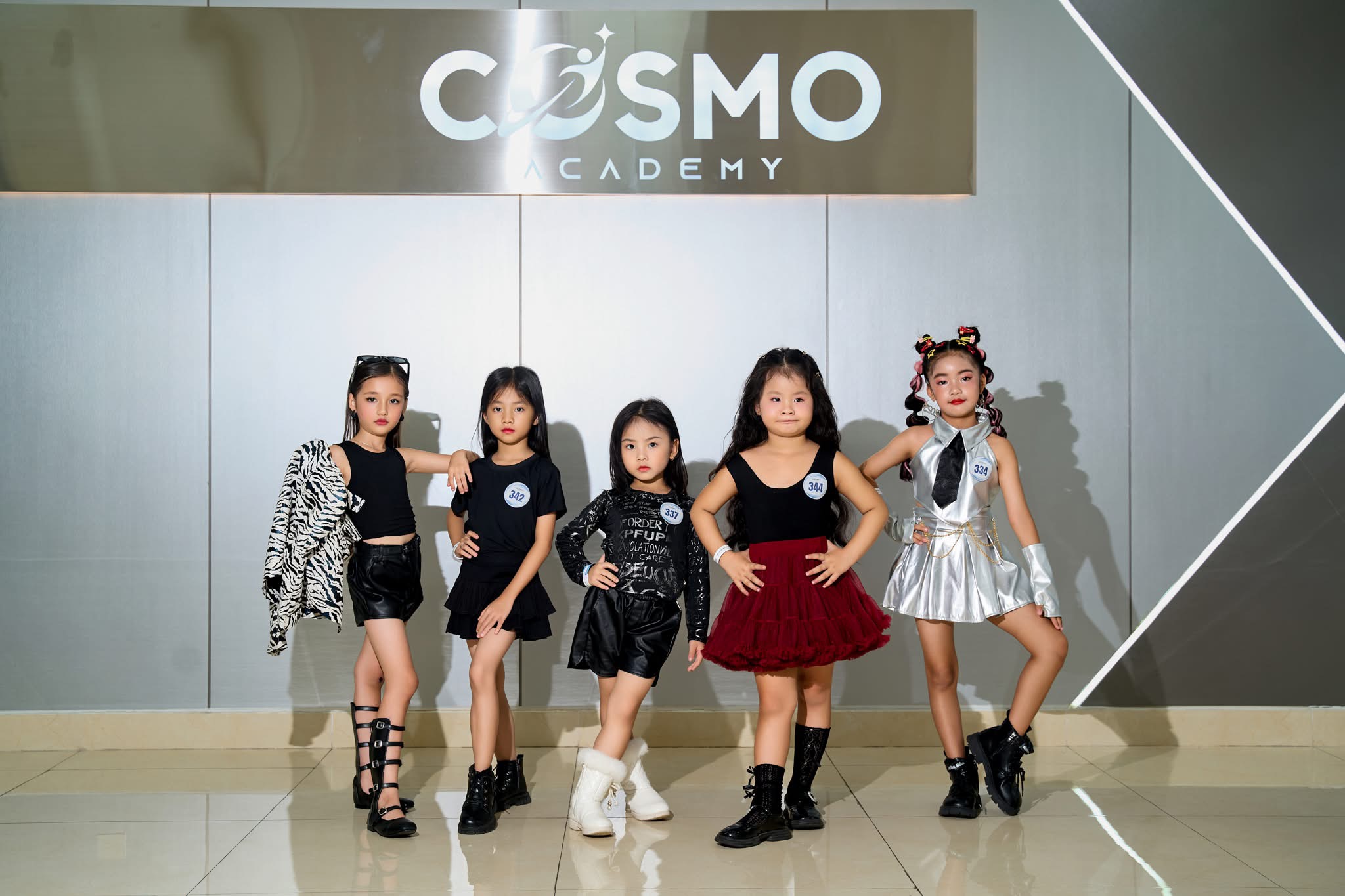 miss cosmo 1 Cosmo The Show mùa 2: Nâng cấp toàn bộ, hứa hẹn show thời trang trẻ em đầy đẳng cấp