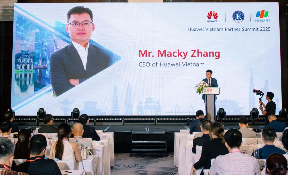 Huawei cùng các đối tác khám phá các cơ hội tăng trưởng mới trong đa ngành công nghiệp Ông Macky Zhang Tổng giám đốc Huawei Việt Nam Huawei cùng các đối tác khám phá các cơ hội tăng trưởng mới trong đa ngành công nghiệp