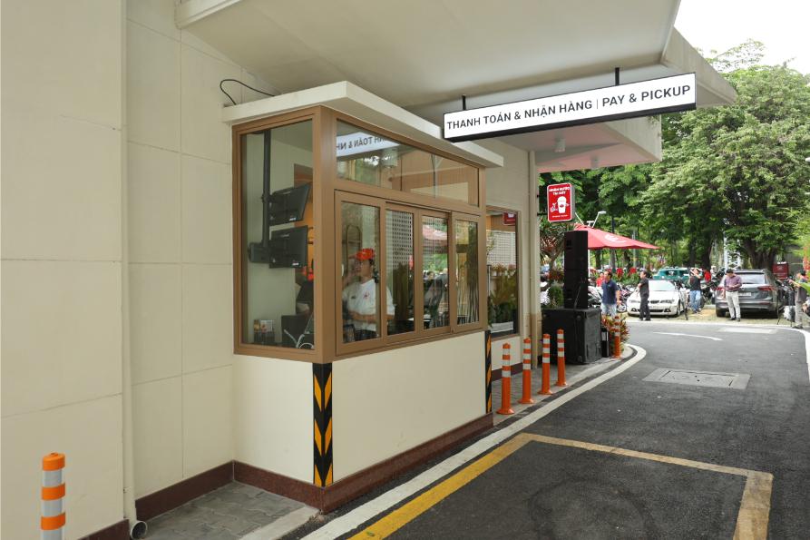 Highlands Coffee 3 Highlands Coffee ra mắt mô hình Drive Thru đầu tiên trong ngành đồ uống tại Việt Nam
