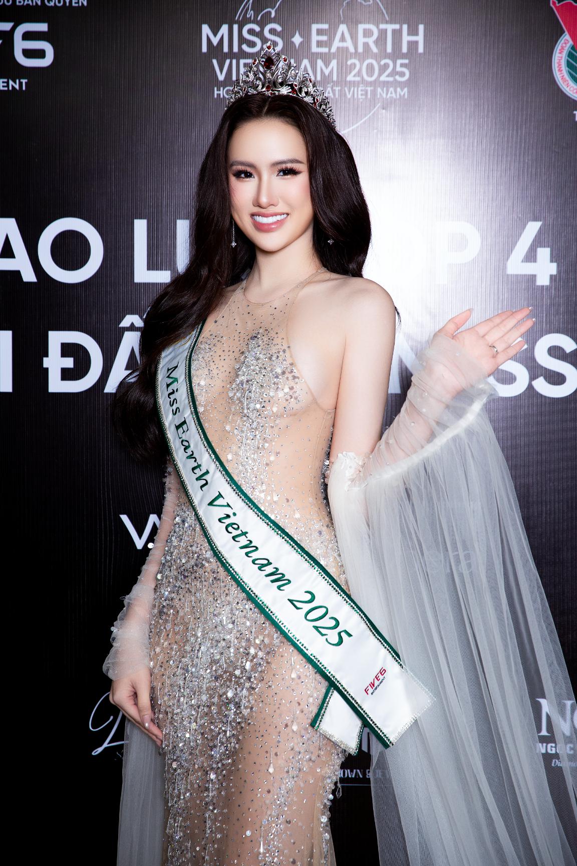 IO7A7300 Áhậu 3 Miss Earth Vietnam 2025 Trịnh Mỹ Anh sẽ đại diện Việt Nam đi thi quốc tế