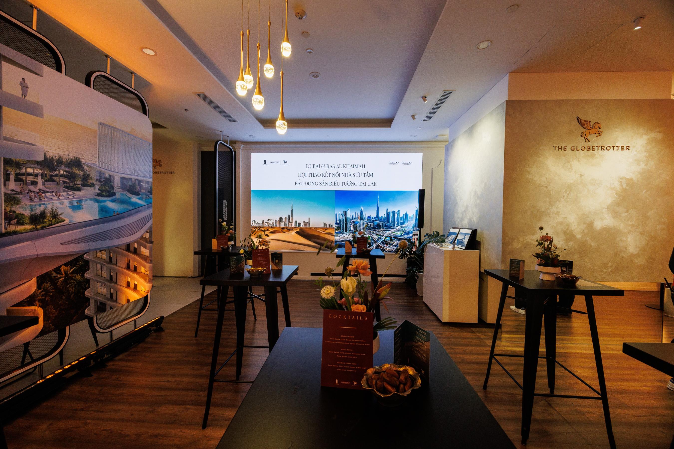 Triển lãm bất động sản UAE: Tiếp cận thị trường hạng sang cho giới siêu giàu Không gian sự kiện giao hòa văn hóa Trung Đông và Việt Nam Triển lãm bất động sản UAE: Tiếp cận thị trường hạng sang cho giới siêu giàu