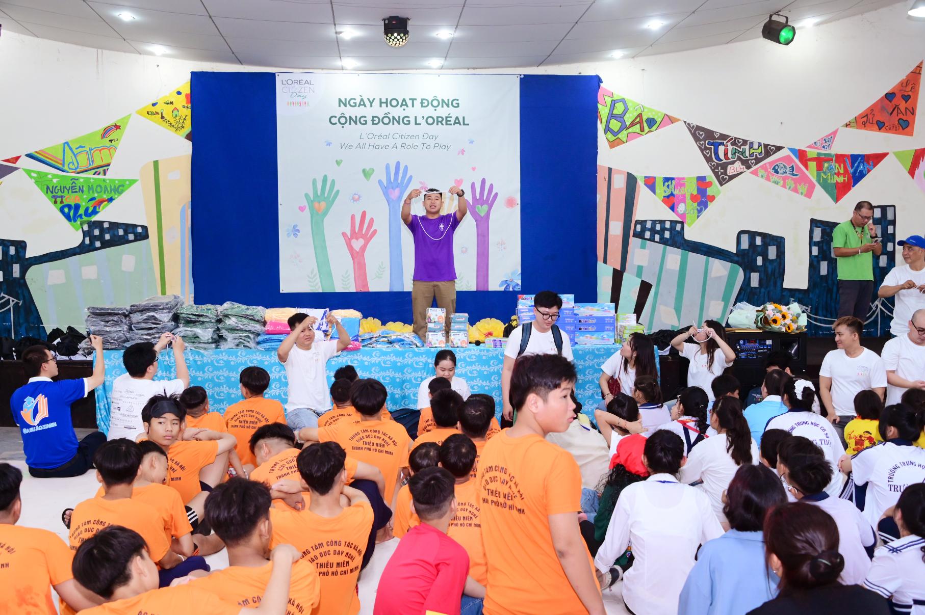 L’Oréal Citizen Day 1 L’Oréal kỷ niệm lần thứ 16 Ngày Cộng đồng L’Oréal Citizen Day
