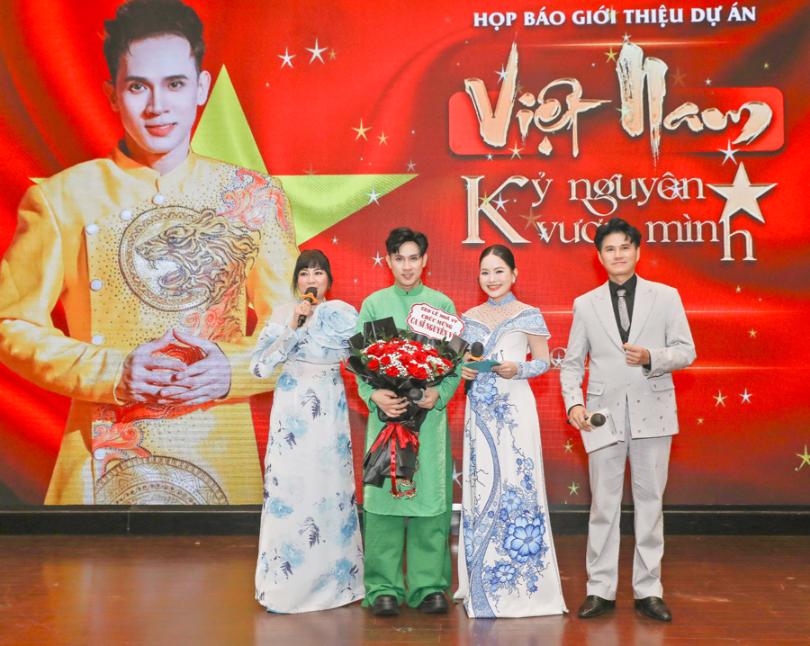 Nguyên Vũ ca khúc Việt Nam – Kỷ nguyên vươn mình 18 Nguyên Vũ xúc động ra mắt 34 ca khúc viết về 34 tỉnh thành Việt Nam sau sáp nhập