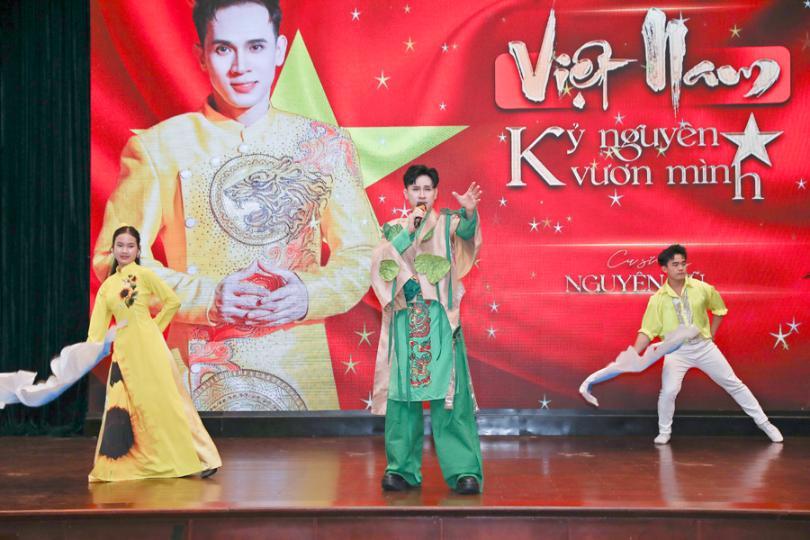 Nguyên Vũ ca khúc Việt Nam – Kỷ nguyên vươn mình 7 Nguyên Vũ xúc động ra mắt 34 ca khúc viết về 34 tỉnh thành Việt Nam sau sáp nhập