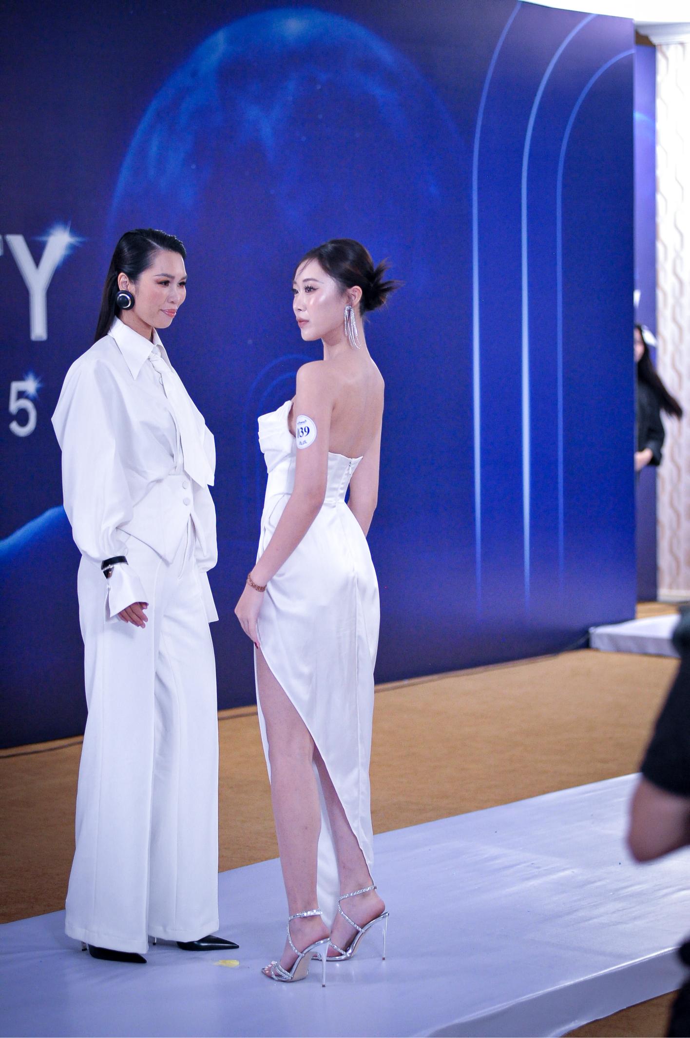 Phương Anh 3 Thí sinh Gen Z   Nguyễn Phương Anh liều rủ siêu mẫu Hà Anh lên sàn diễn