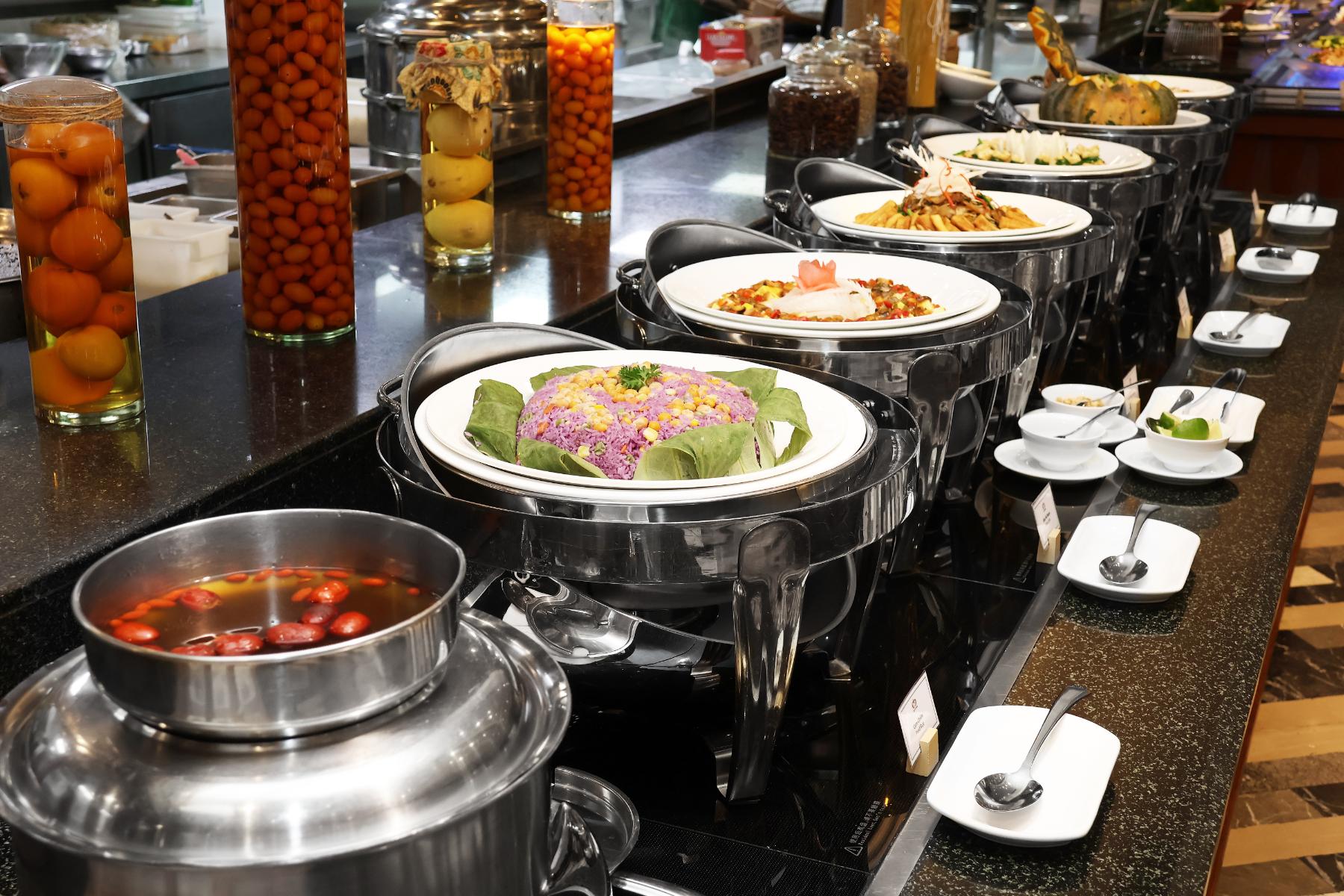 Quầy nóng1 Ẩm thực chay mùa Vu Lan đầy hấp dẫn tại Windsor Plaza