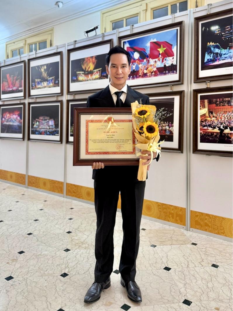 ly hai 1 Đạo diễn Lý Hải nhận bằng khen của Bộ VHTT&DL vì đóng góp trong lĩnh vực điện ảnh